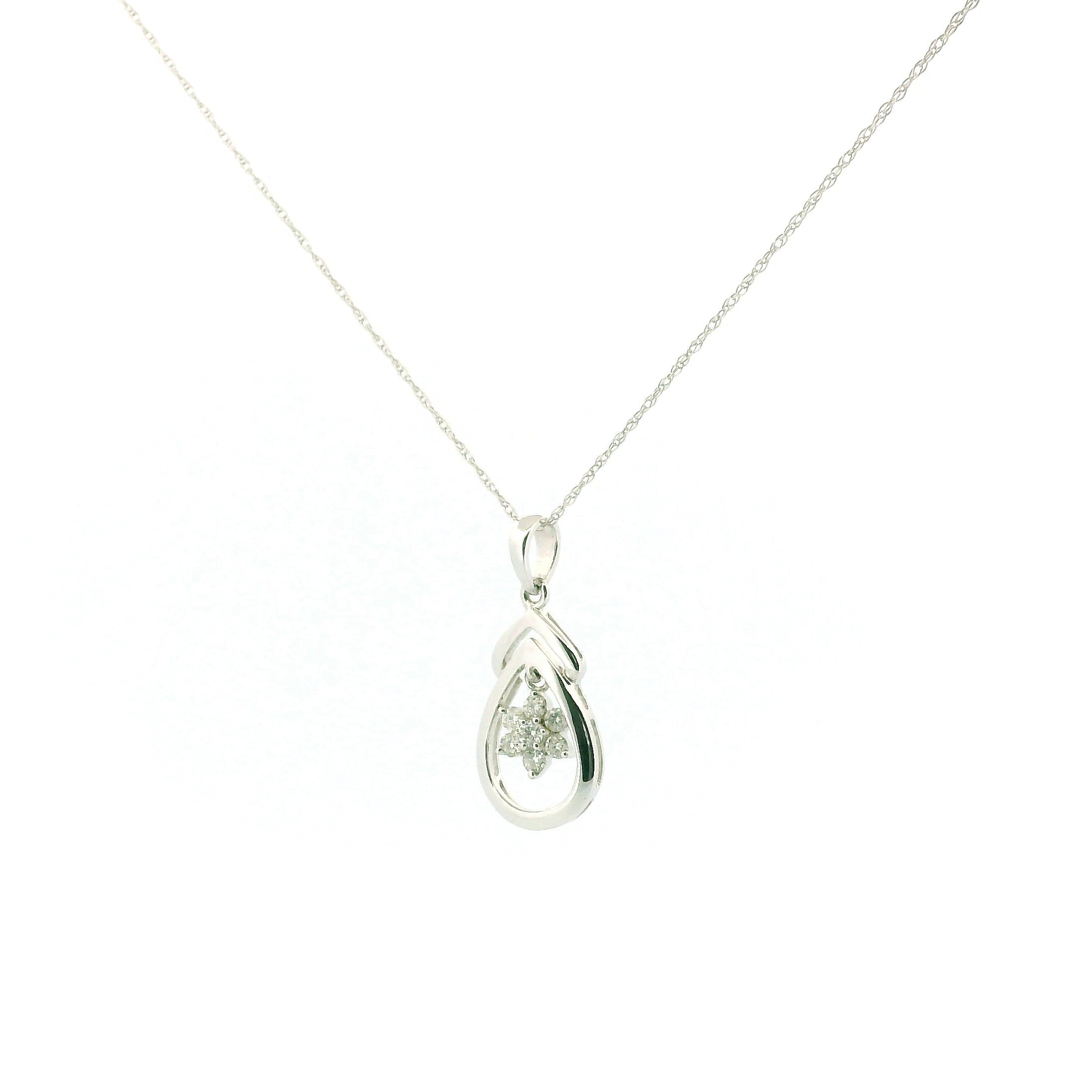 14k White Gold Diamond Flower Pendant Necklace