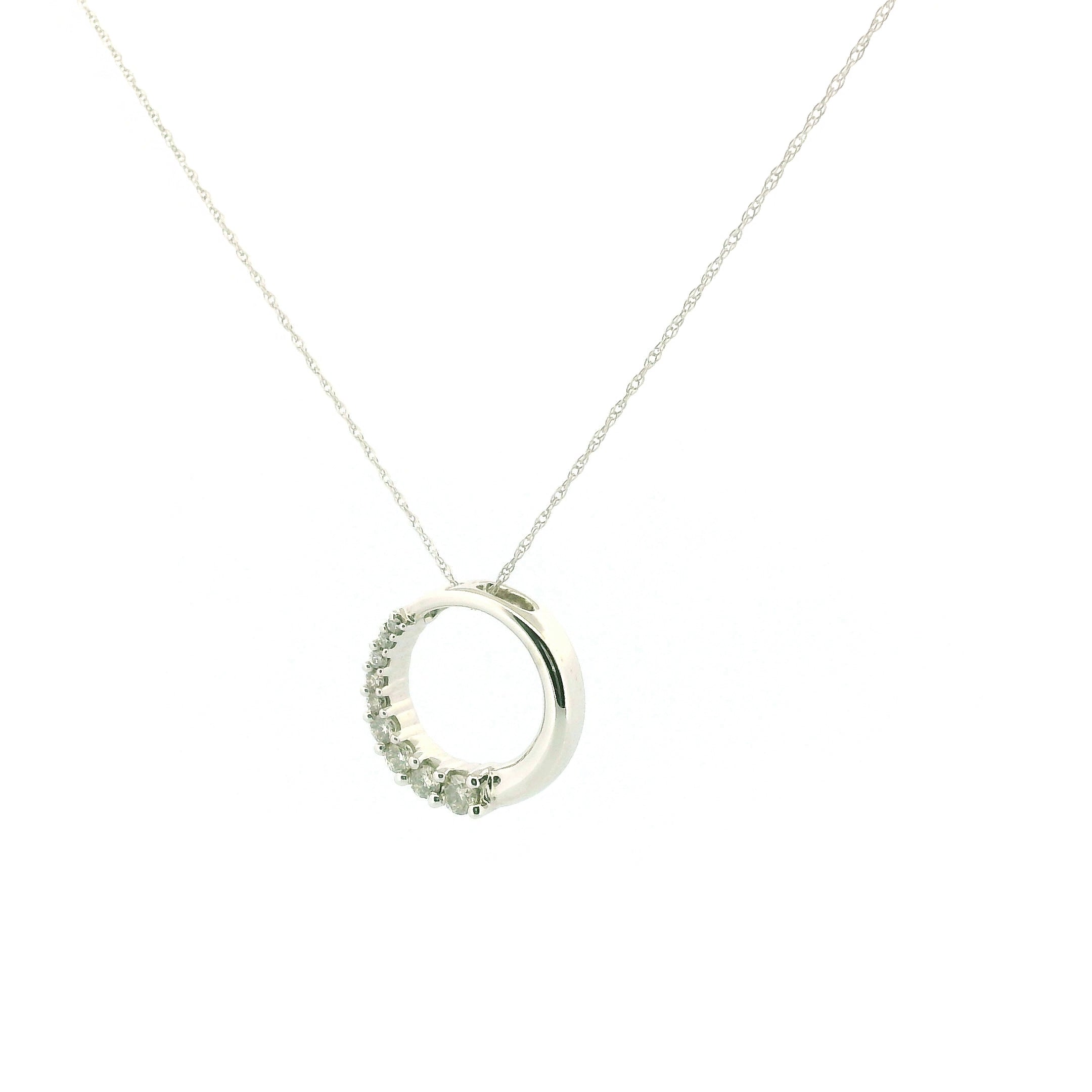 14K White Gold Diamond Circle Pendant Necklace