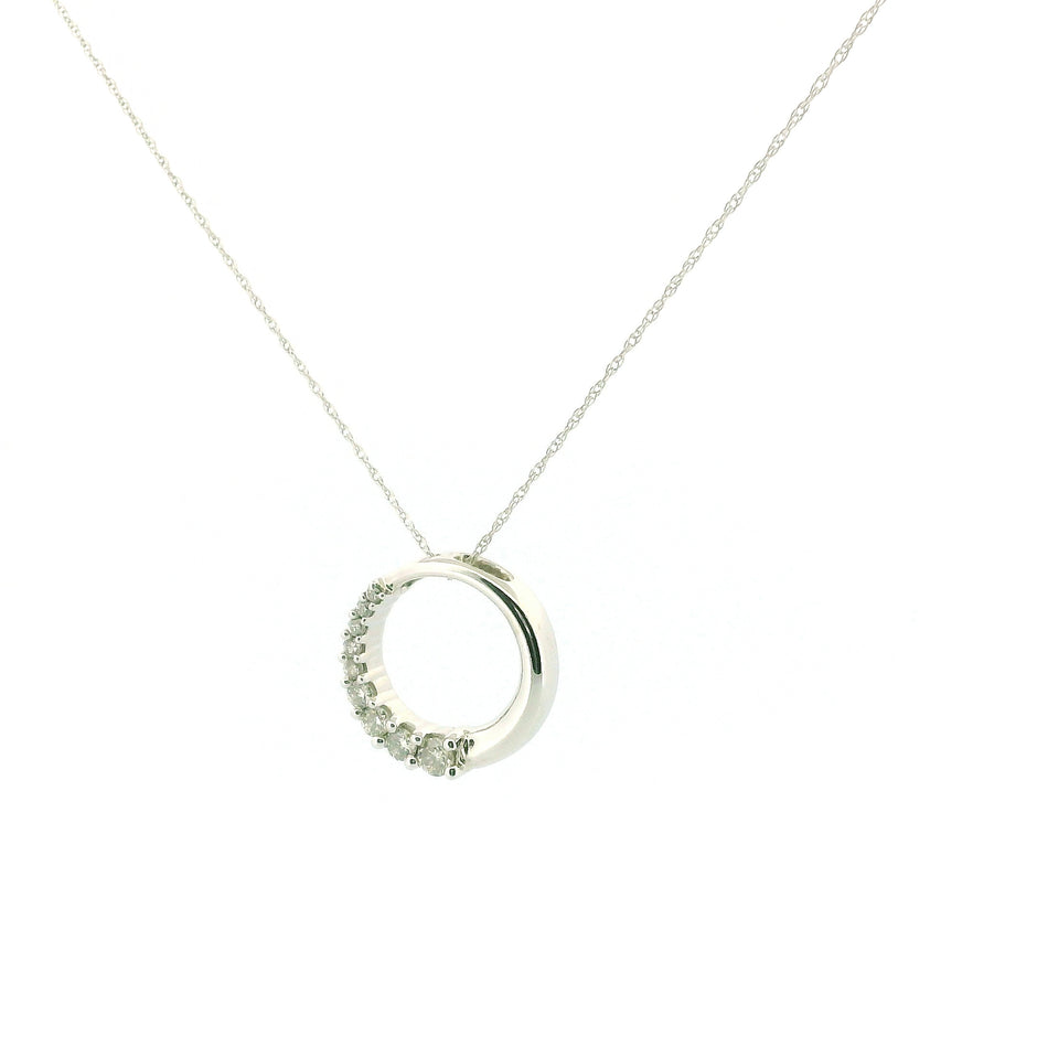 14K White Gold Diamond Circle Pendant Necklace