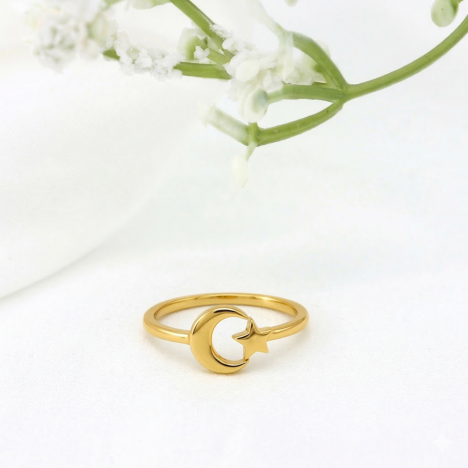 Minimalist Solid Gold Dainty Crescent Moon & Star Gold Stacking Band Ring