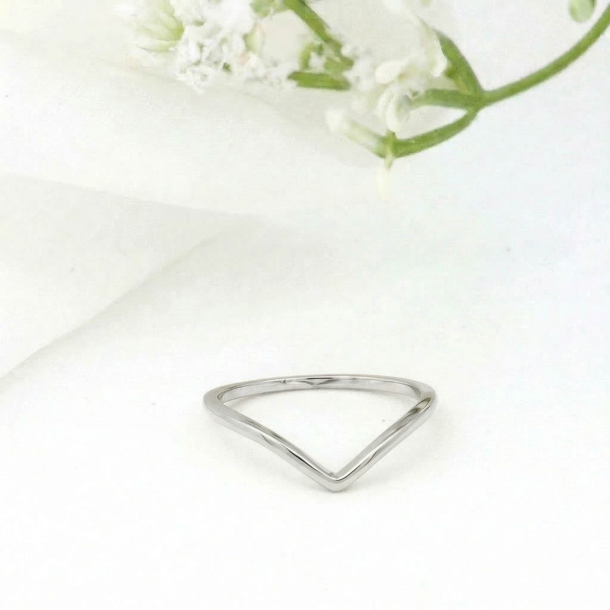 Minimalist Solid Gold Dainty Chevron V Shape Stacking Ring