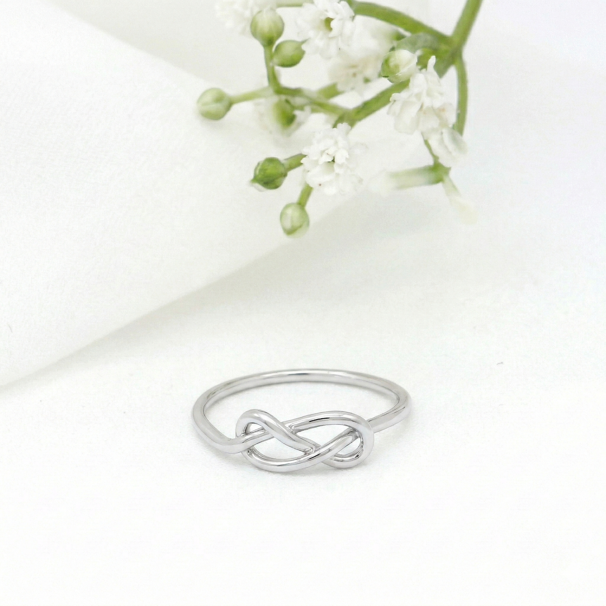 Minimalist Solid Gold Dainty Infinity Love Knot Ring