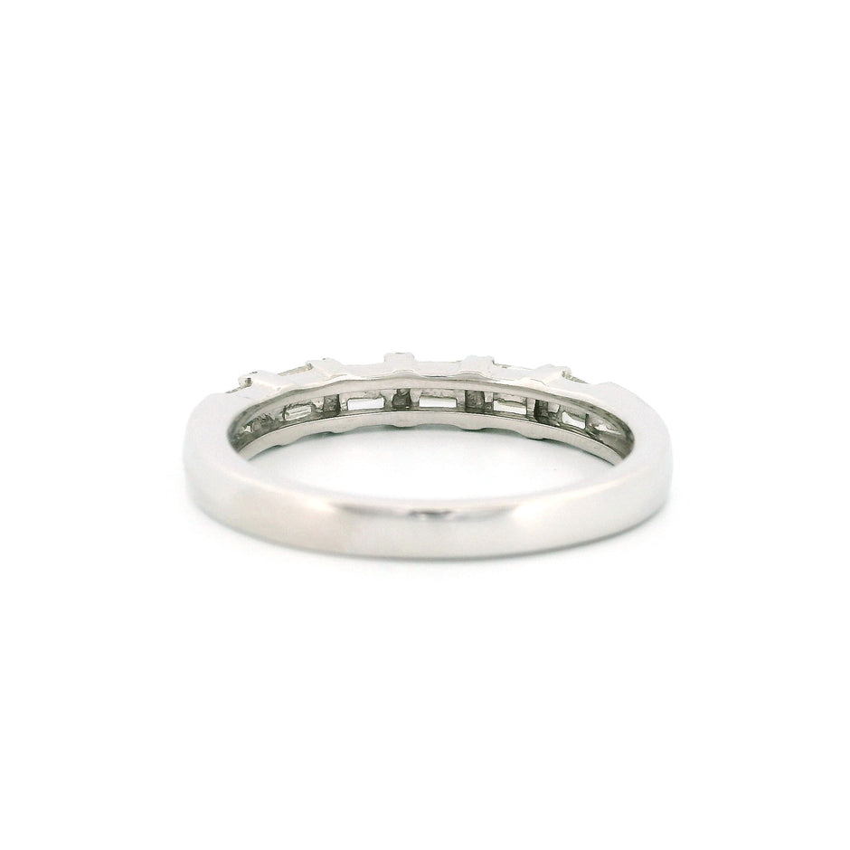 10k White Gold Diamond Band Ring