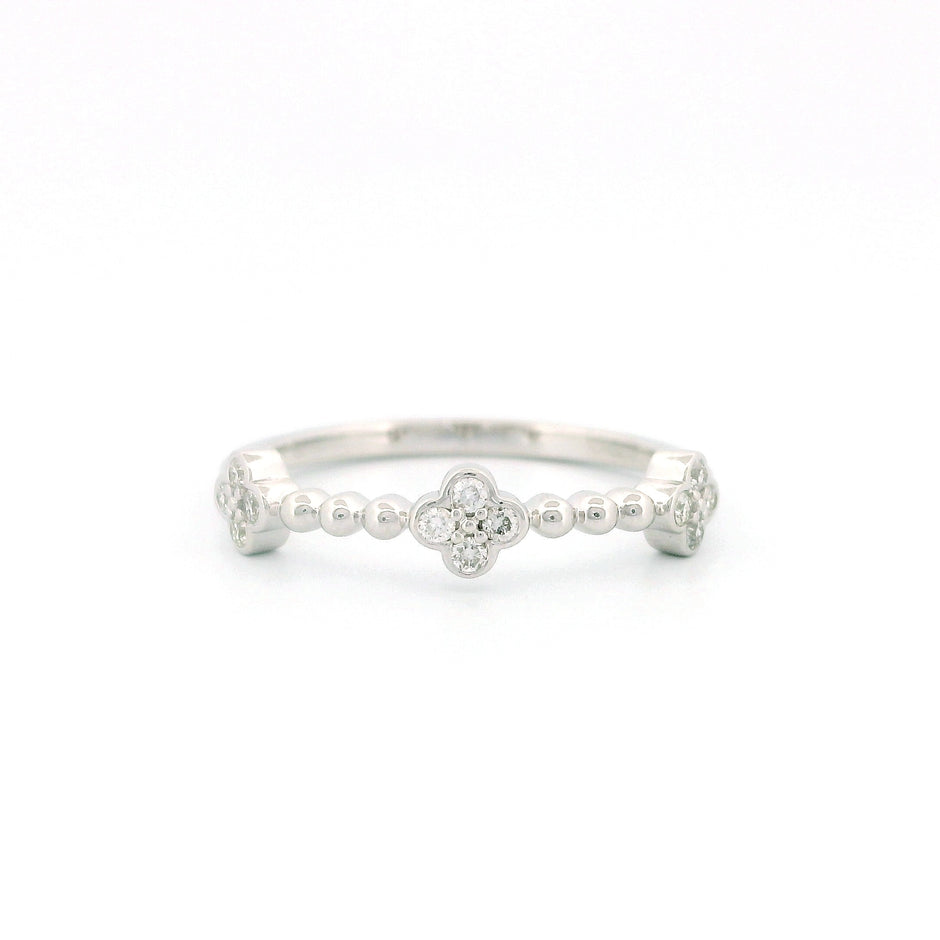 14k White Gold Clover Cluster Diamond Ring