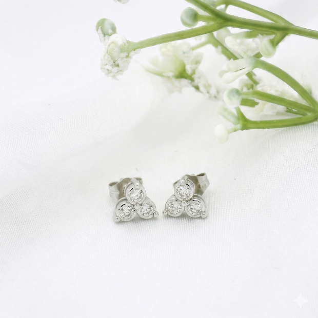 10k White Gold with .25Ctw Natural Round Diamond Three-Stone Diamond Cluster Stud Earrings