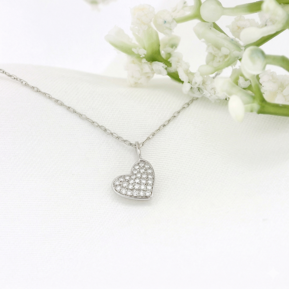 14k Gold Diamond Pavé Heart Necklace