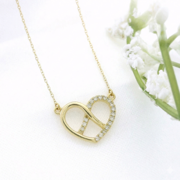 14k Gold 0.06ctw Diamond Infinity Heart Necklace