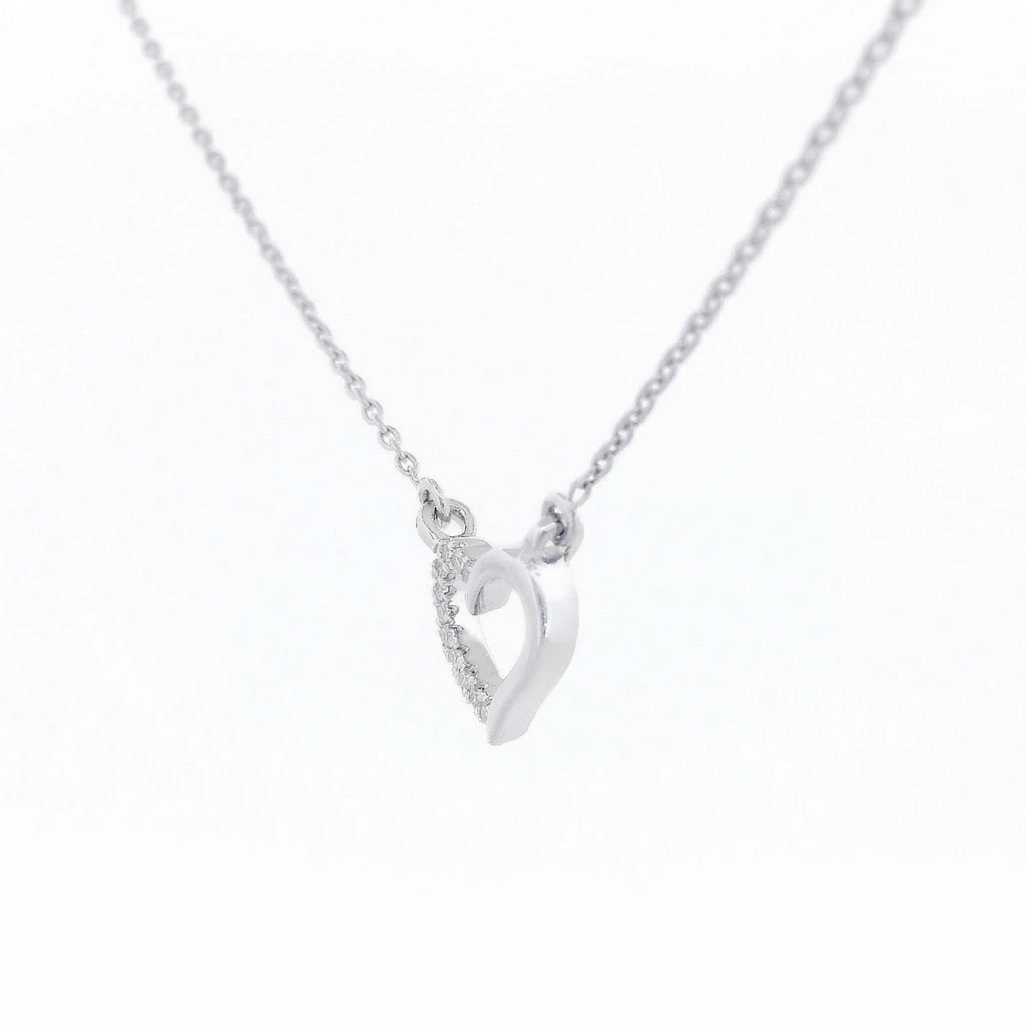 14k Gold 0.03ctw Diamond Half-Pave Heart Necklace