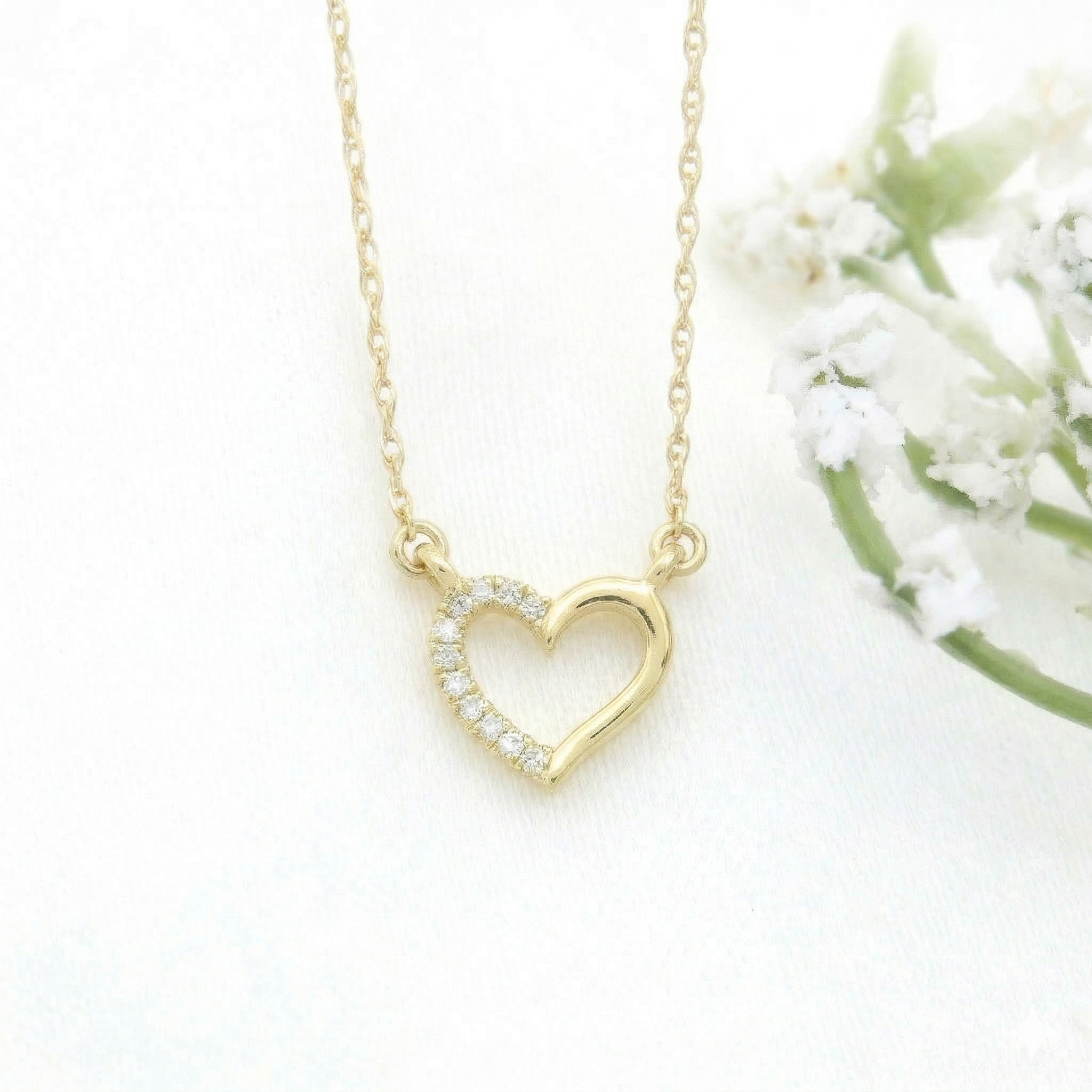 14k Gold 0.03ctw Diamond Half-Pave Heart Necklace
