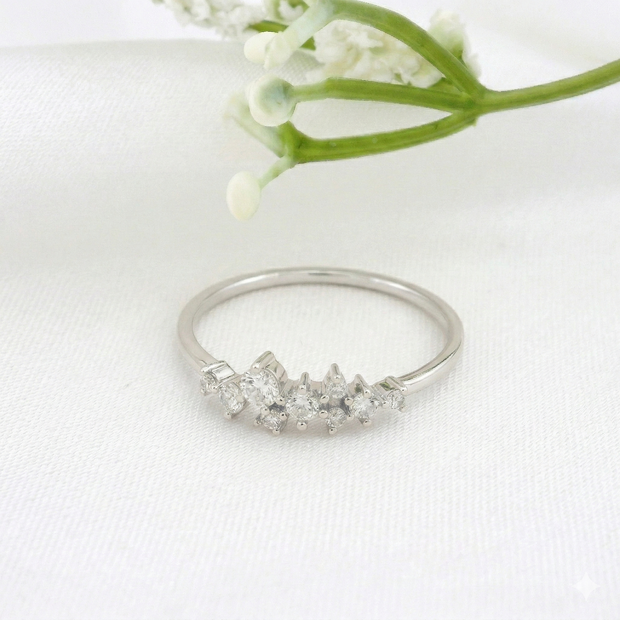 14k Gold with .20Ctw Round Natural White Diamond Constellation Cluster Ring