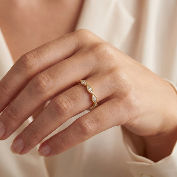 14K Yellow Gold with .17Ctw Round Natural White Diamond Milgrain Wave Band