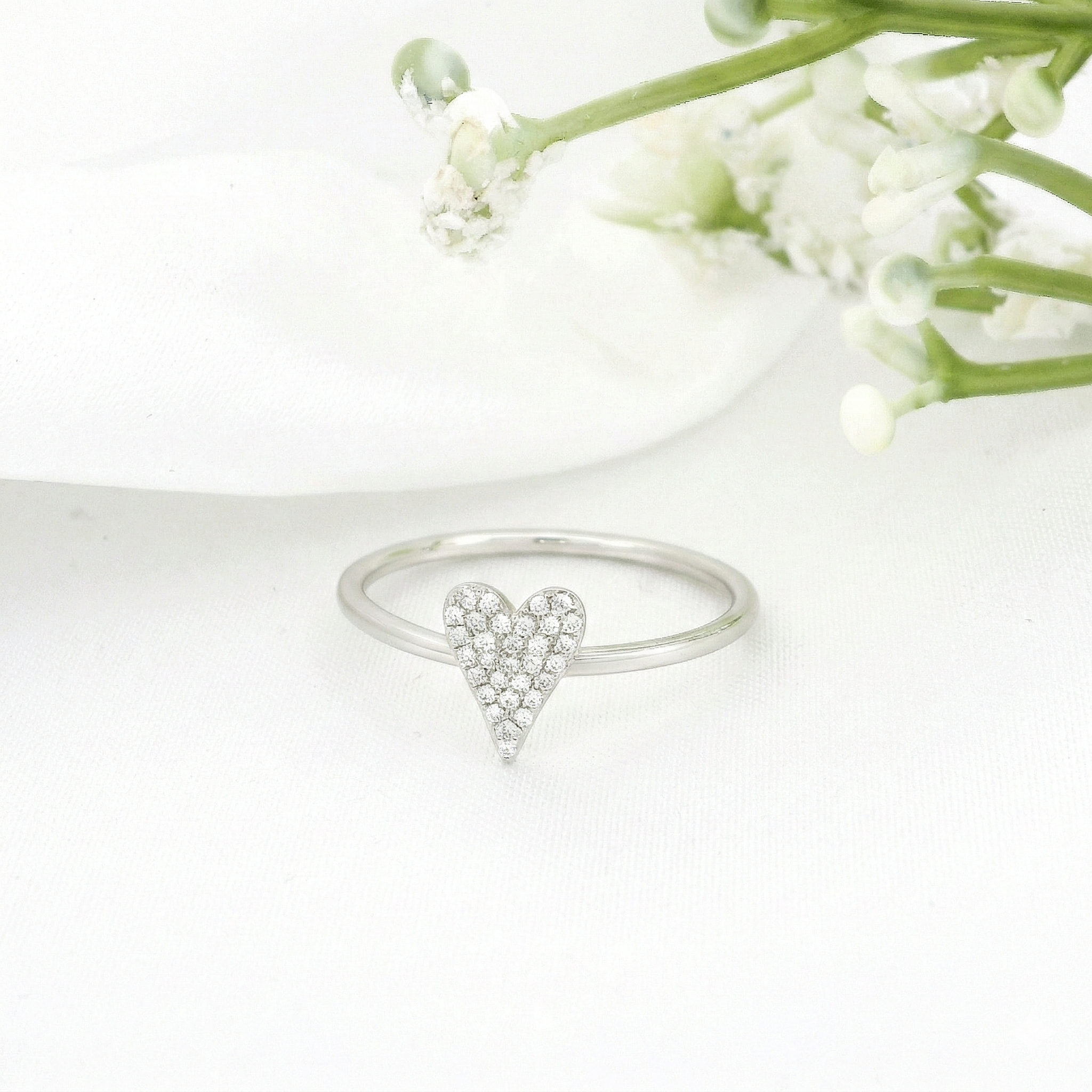 14k Gold Diamond Pave Heart Ring