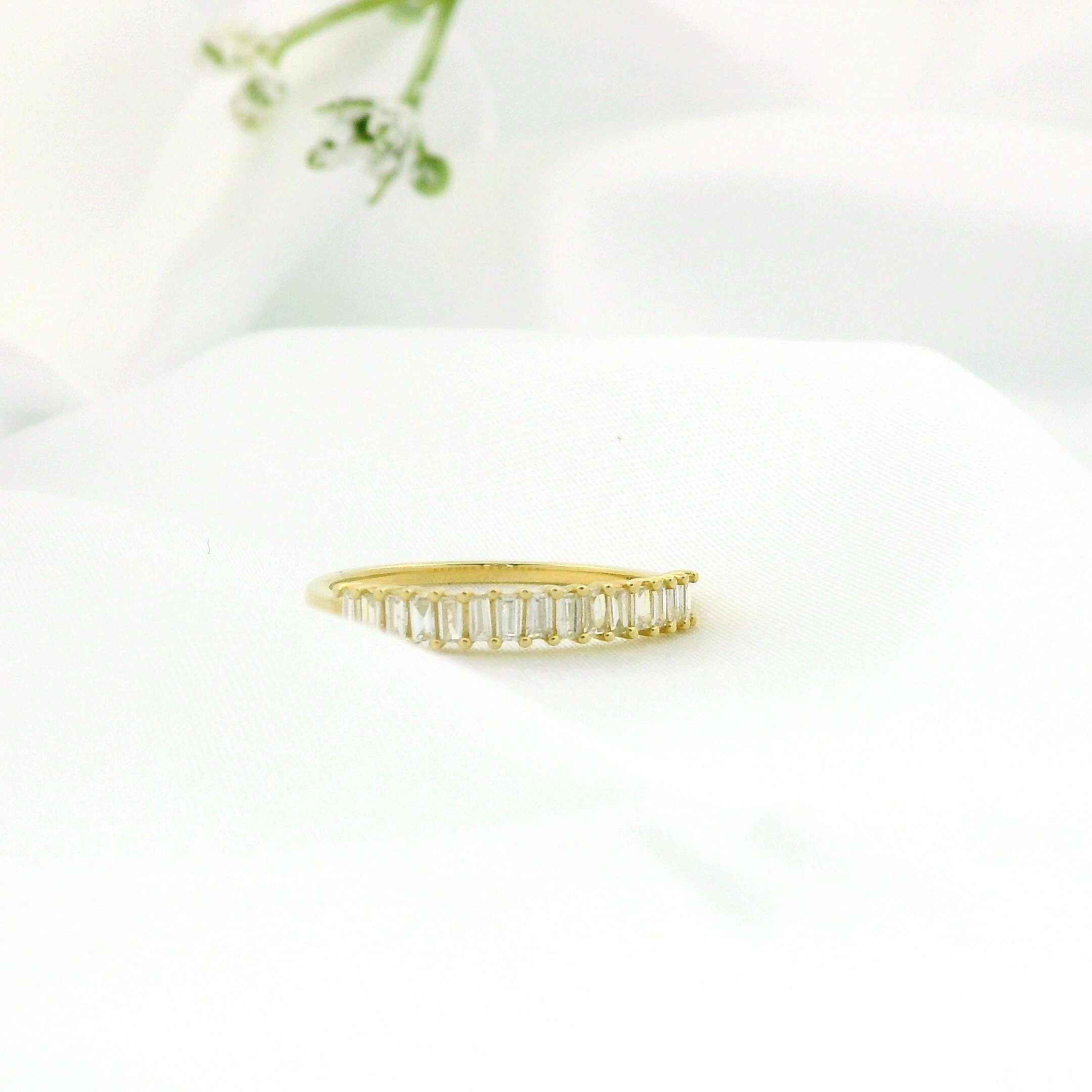 14k Gold Baguette Diamond Ring