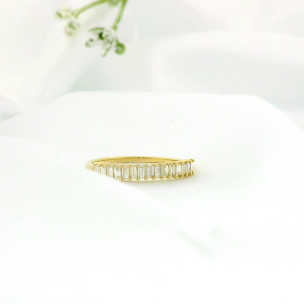 14k Gold Baguette Diamond Ring