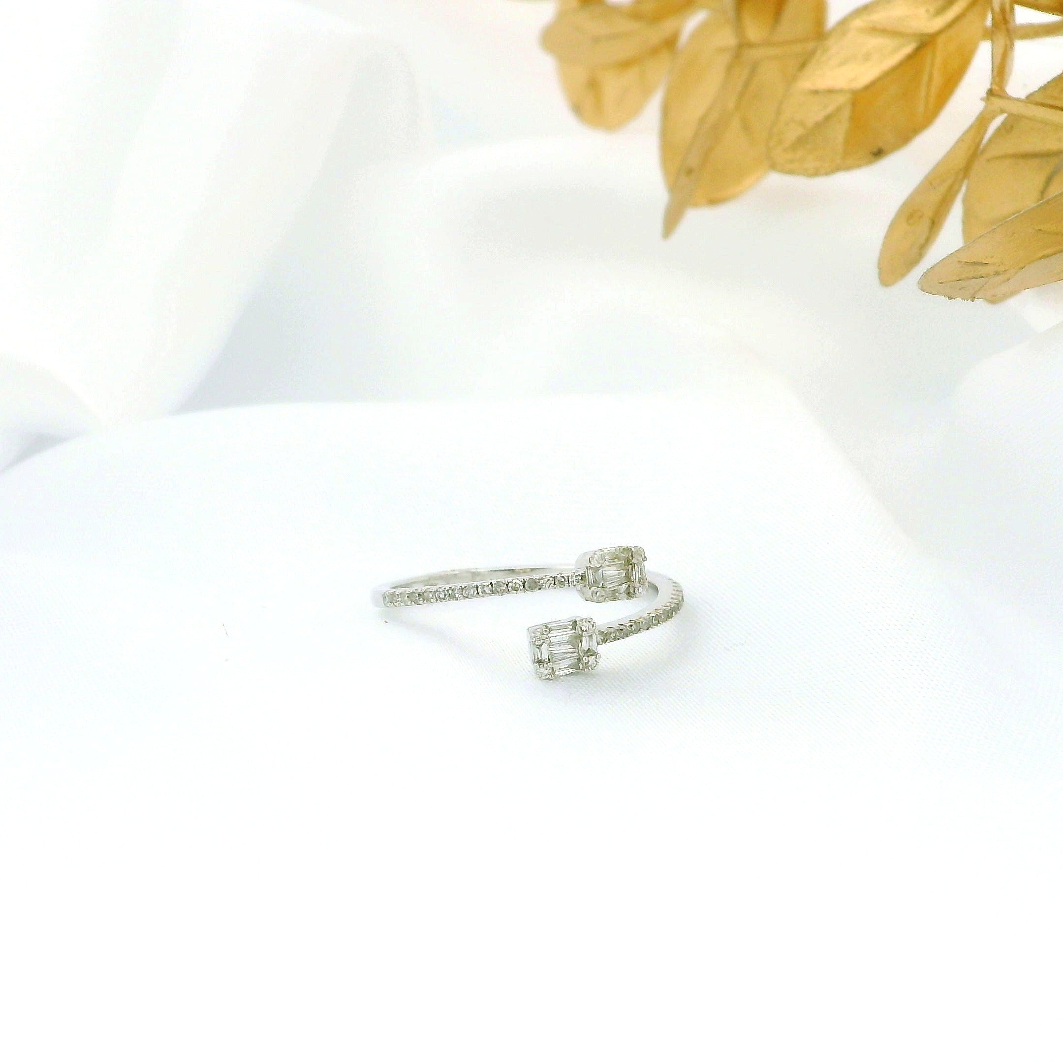 14k Gold Open Rectangle Diamond Ring