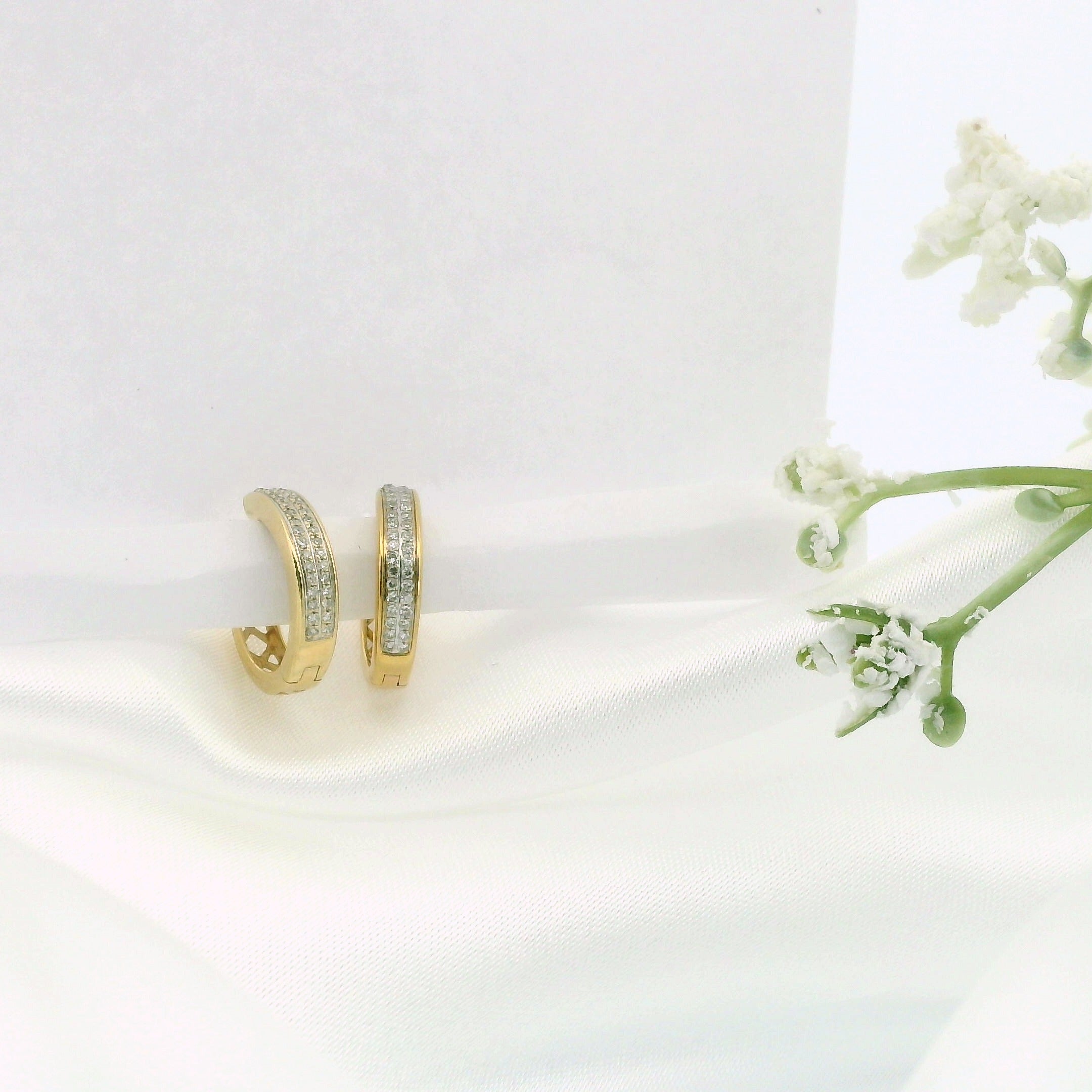 14k Yellow Gold Hinged Hoop Earrings