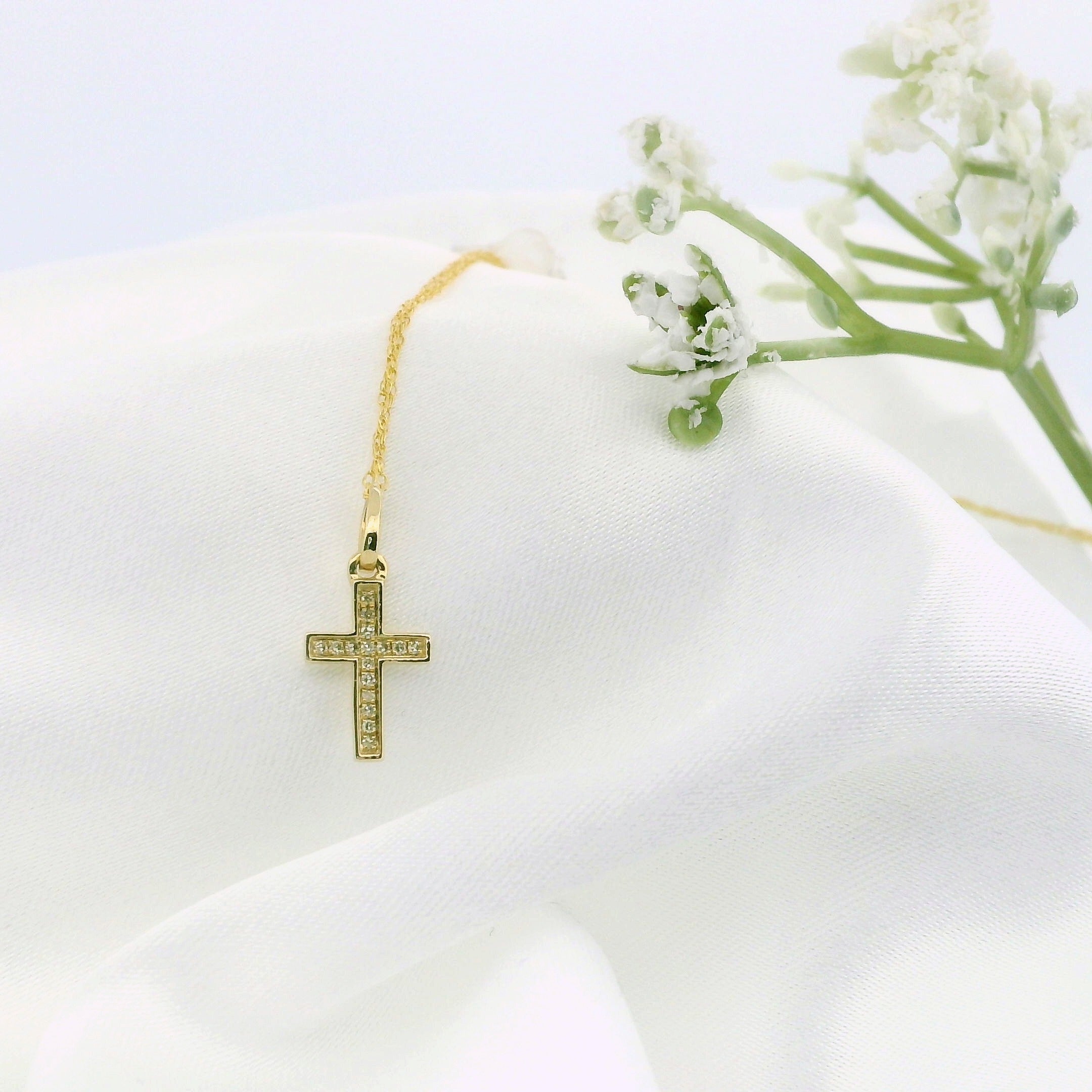 14k Gold Cross Charm Necklace