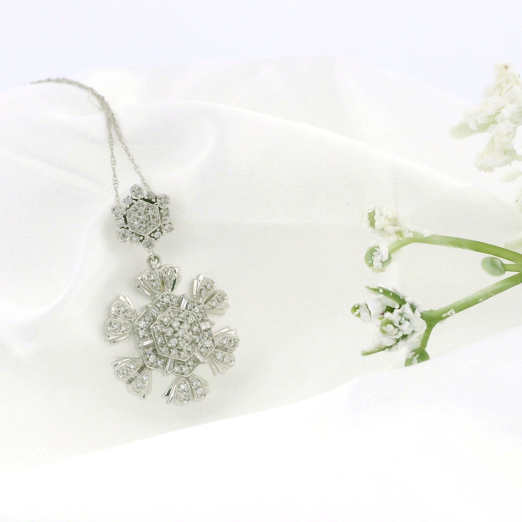 14k White Gold Hexagon Flower Charm Necklace