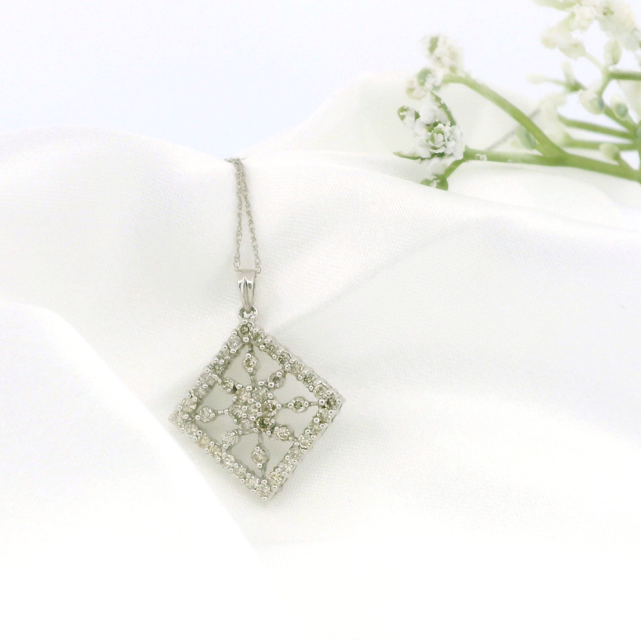 14k White Gold Sun-Inspired Rhombus Charm Necklace