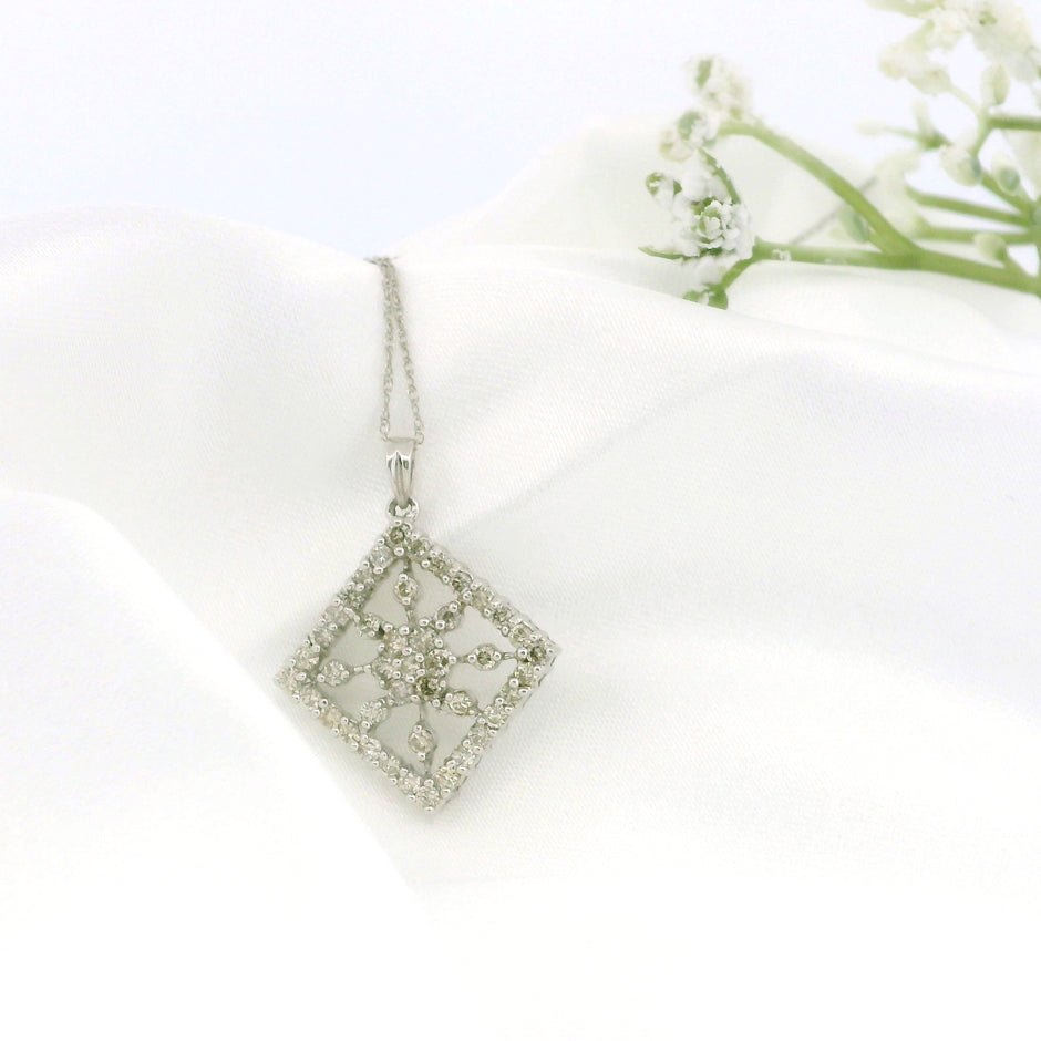14k White Gold Sun-Inspired Rhombus Charm Necklace