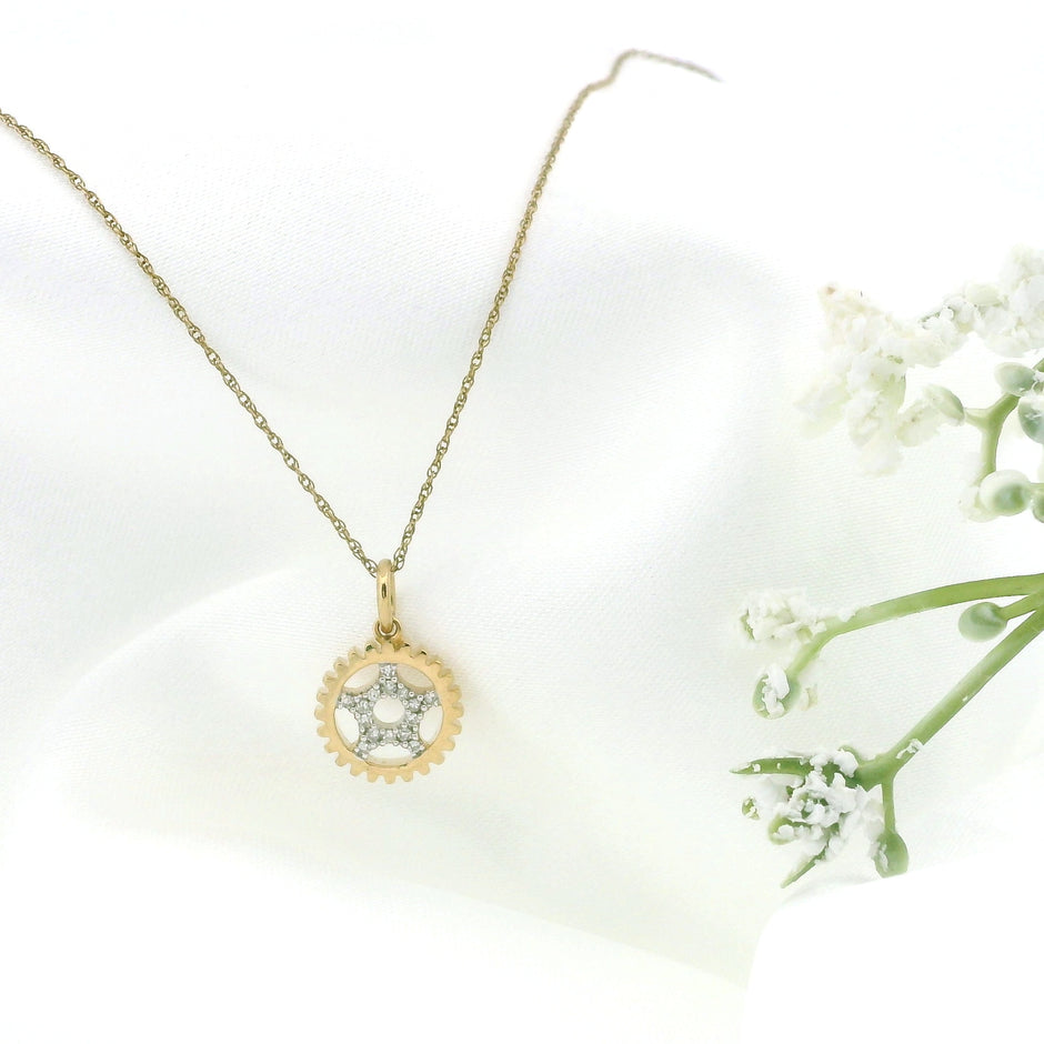 10k Gold Star Halo Charm Necklace