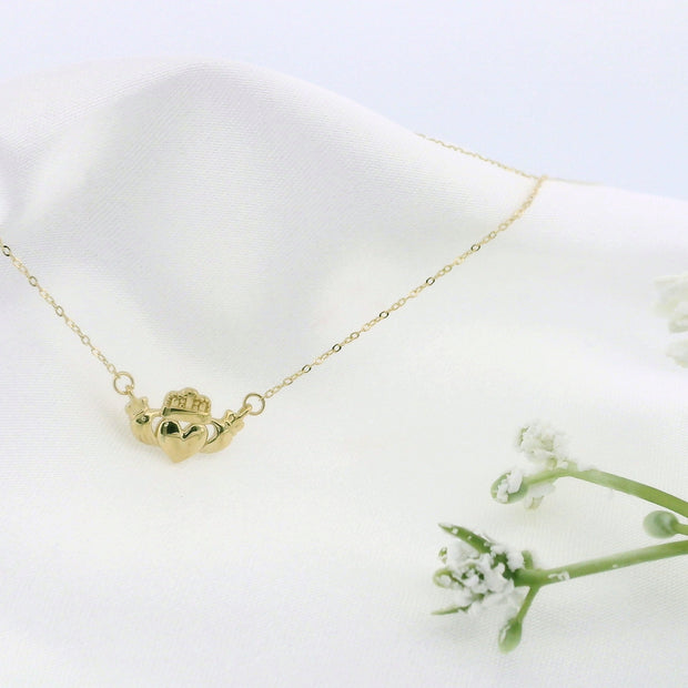 14k Yellow Gold Claddagh Necklace