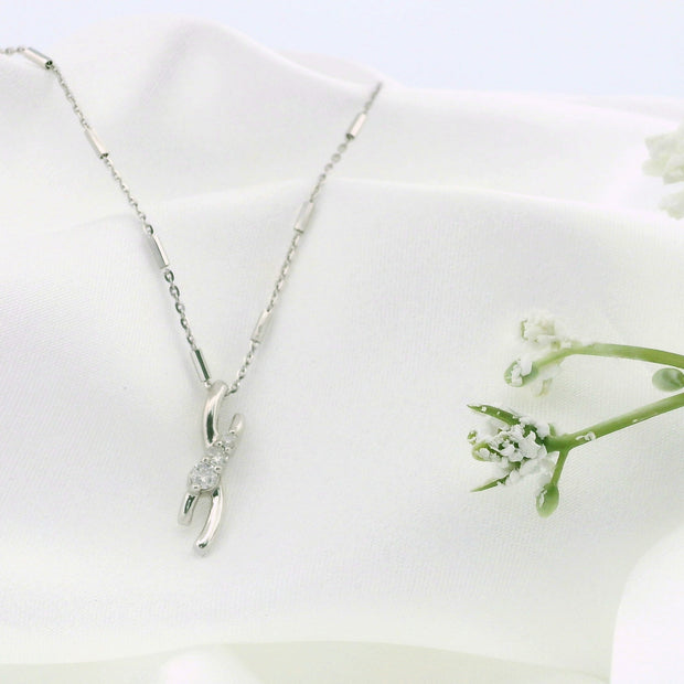10kt White Gold Twisted Line Diamond Charm Necklace