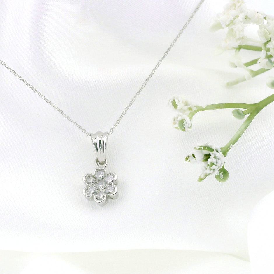 10k White Gold Diamond Flower Necklace