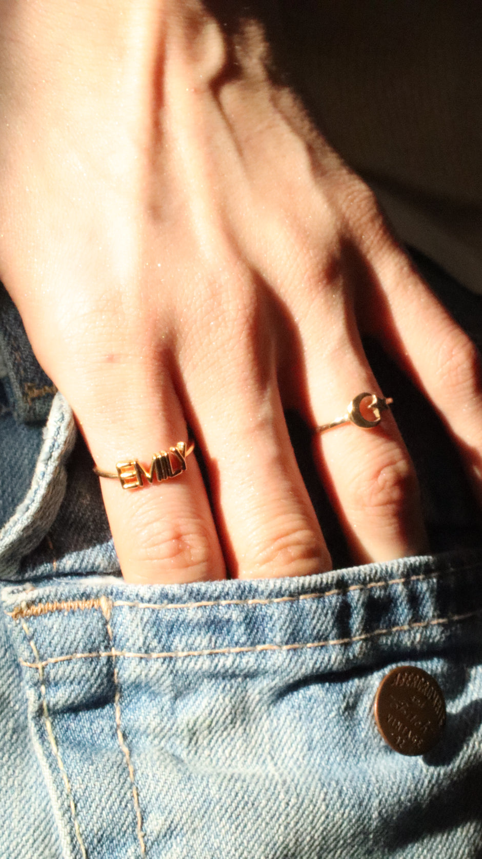 Minimalist Solid Gold Dainty Crescent Moon & Star Gold Stacking Band Ring